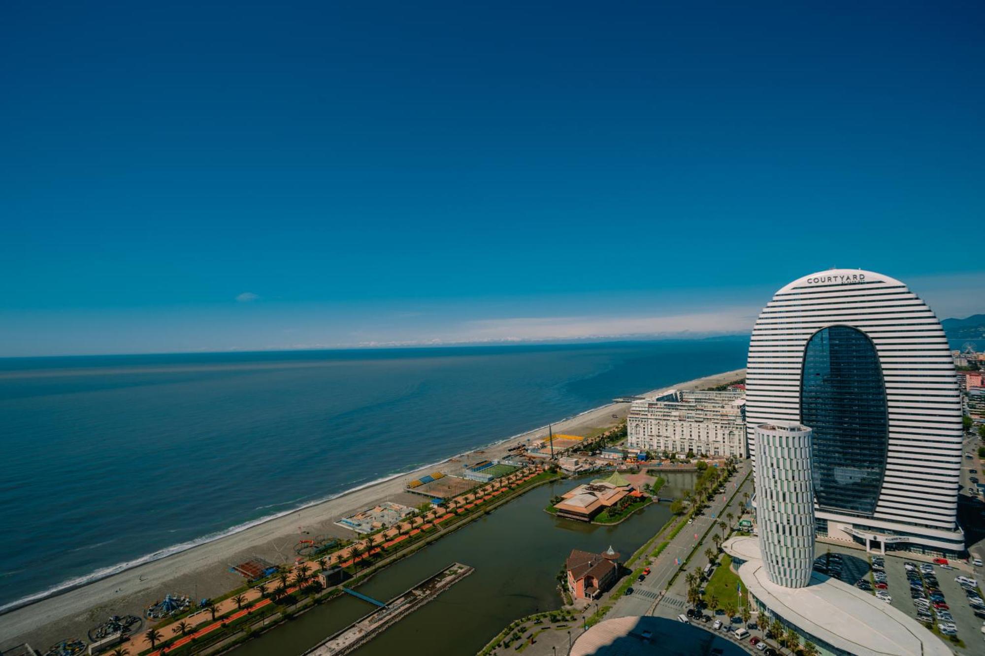Skyscraper Batumi Apartment Bagian luar foto